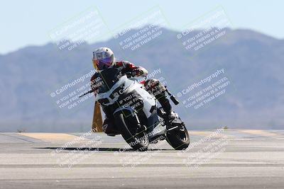 media/Oct-13-2025-Moto Forza (Mon) [[a66d839500]]/4-C Group/Session 4 (Turn 9)/